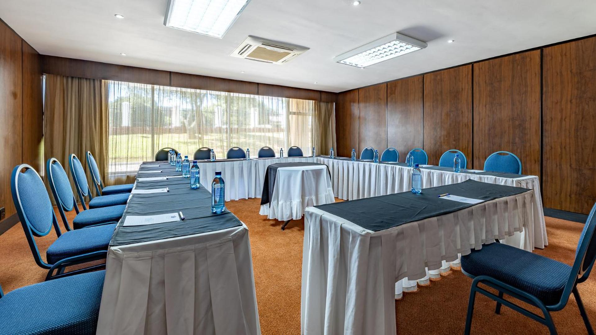 African Sky Ermelo Inn Εξωτερικό φωτογραφία
